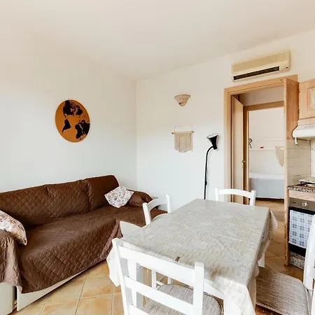 Apartamento With Private Garden And Air Conditioning