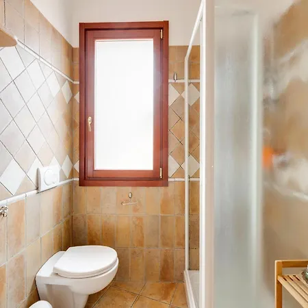 With Private Garden And Air Conditioning *