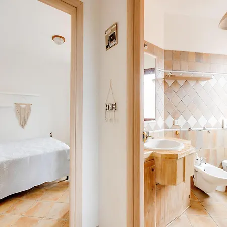 With Private Garden And Air Conditioning Appartamento